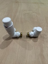White 15mm-1/2inch Corner Bi-directional Designer Radiator Valves