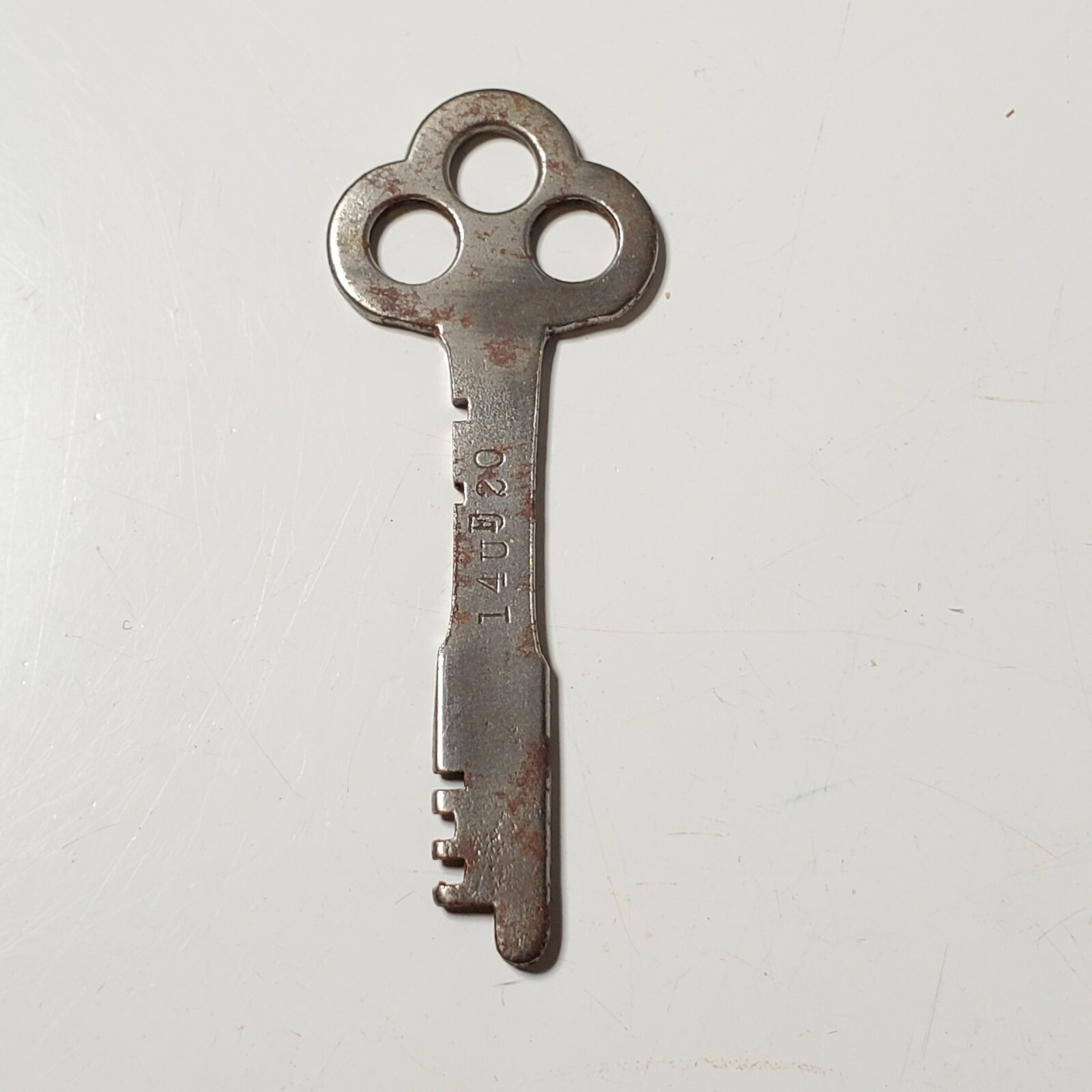 Vintage Eagle Lock Co Terryville Conn USA Flat Skeleton Key Approx 2.5