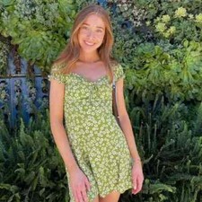Exquisite Reformation Pacey Mini Dress in Green Fennel Floral Size 0 XS gorgeous