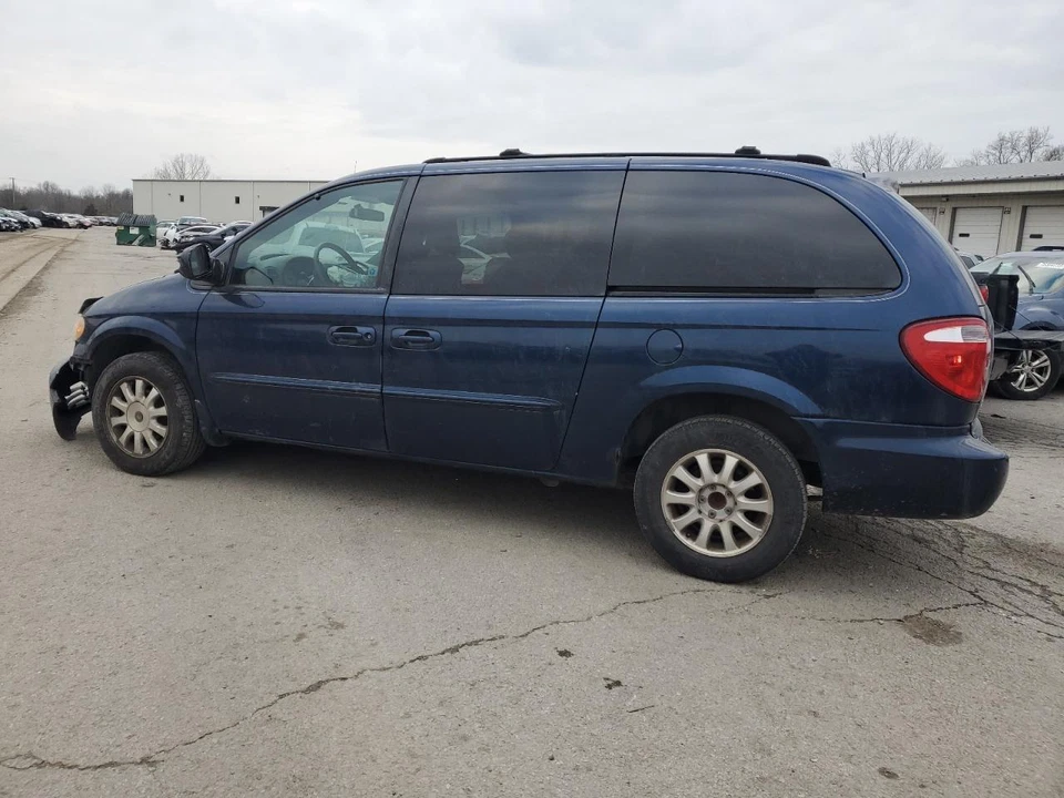 Conjunto de filtro de aire usado se adapta a: Chrysler Town & Country 2003 grado A Foto 2 de 4