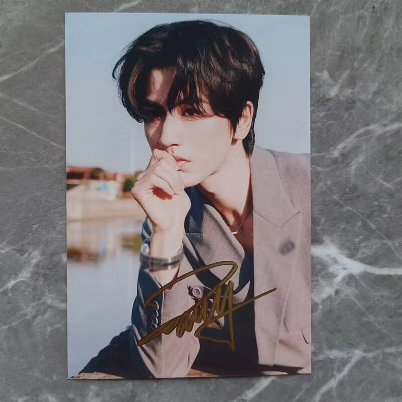 Zhang Linghe zhang ling he 张凌赫 Hand signed Autograph Photo 亲笔