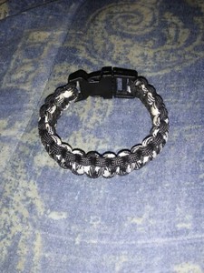 Black & White Paracord Bracelet