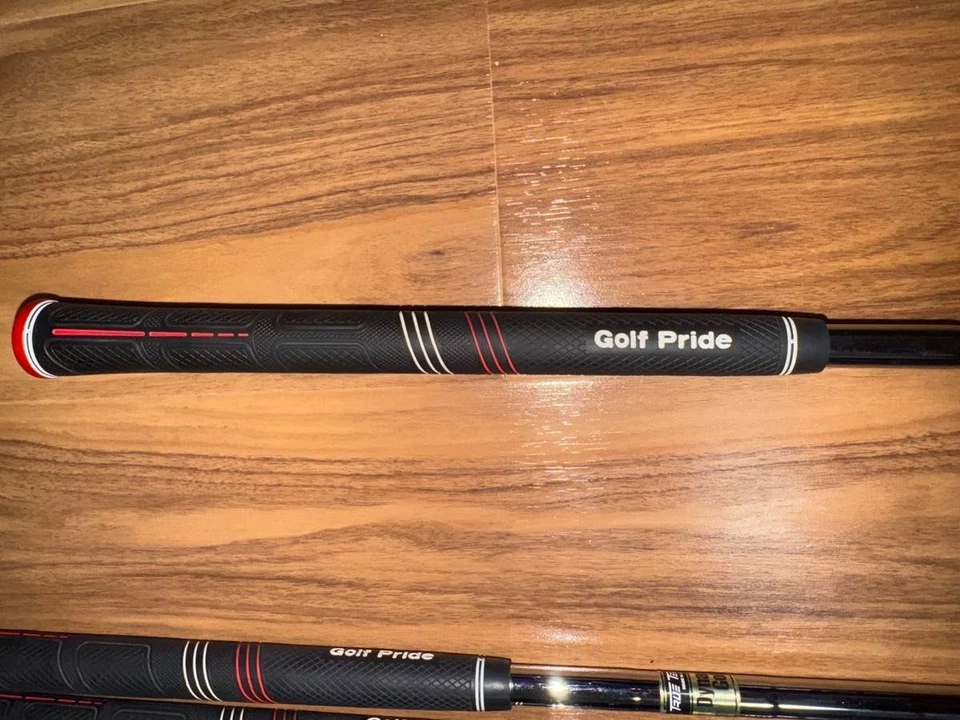 Srixon Z745 Irons #5-9,Pw(6Clubs)/Dynamic Gold S200/Flex:Stiff/ Iron set - Image 3 of 4