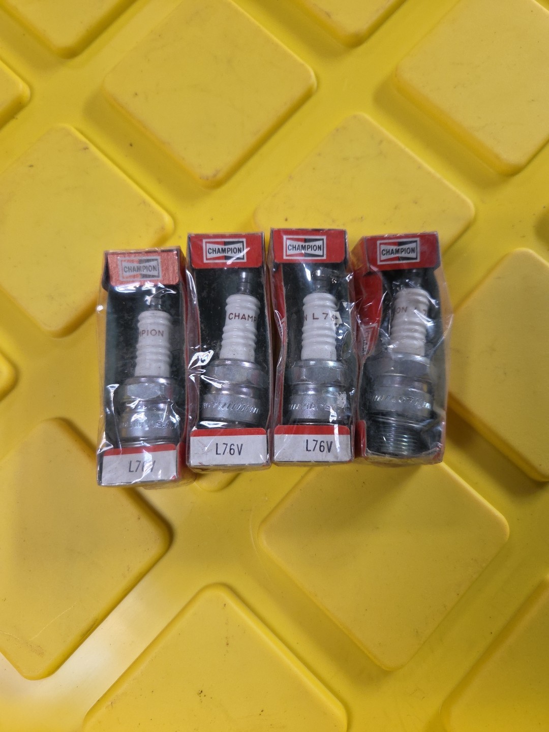 Champion Spark Plug L76V Set Of 4