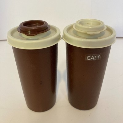 Tupperware Salt & Pepper Set Vintage Brown and Almond 4.5 in. with Lids