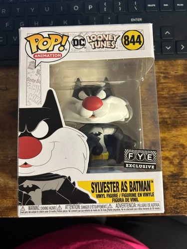 Funko POP! Animation: DC Looney Tunes - Sylvester As Batman (F.Y.E.)(Damaged Box