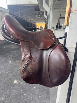 Antares 17.5'' Jumping Saddle - Connection Model