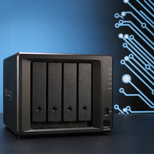 Synology DiskStation DS920+ // 4-Bay NAS // 4x 3.5" SATA, 2x M.2, 2x GbE
