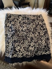 Vineyard Vines Womens Skirt, Size 4 Euc Navy White