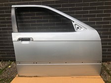 BMW E36 Limo T�r vorne rechts Beifahrert�r arktis silber
