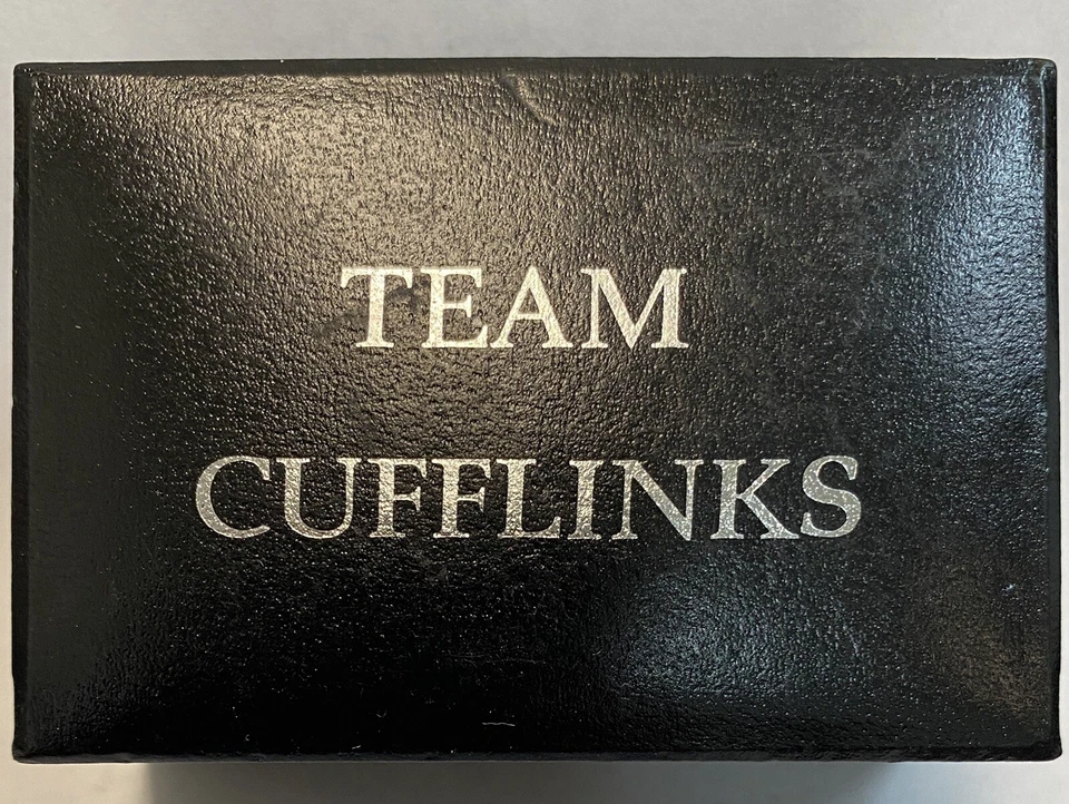 Запонки командные NCAA Arkansas Razorbacks подарочная коробка официальный лицензированный продукт - Изображение 3 из 4