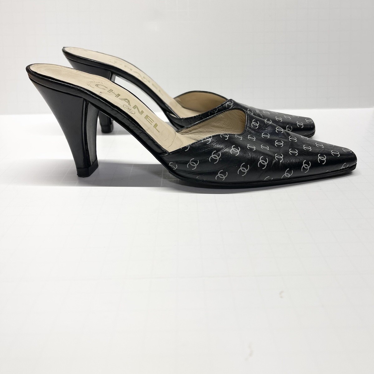 Chanel Black and White Leather Logo Mules Heels Shoes Size Chanel Black and White Leather Logo Mules Heels Shoes Size