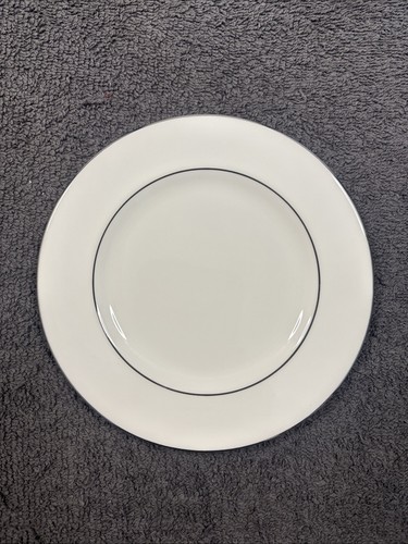 6 Beilagenteller Royal Doulton Signature Platin (6,5") weiß mit Silberrand - Bild 8 von 18