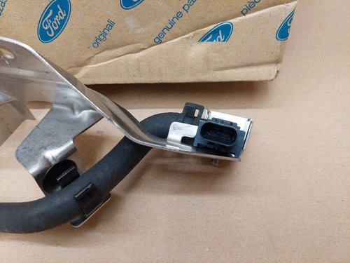 Ford Exhaust Gas Pressure Sensor Assembly K1DA-5H295-CC 2714691 Genuine - Picture 7 of 11