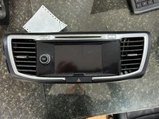 2013 2015 Honda Accord AM-FM Radio Receiver W/Navigation Used