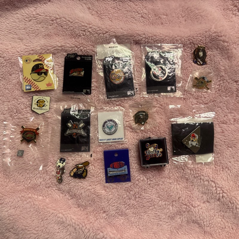 Minor League Baseball Pins Lot of 14 Pins