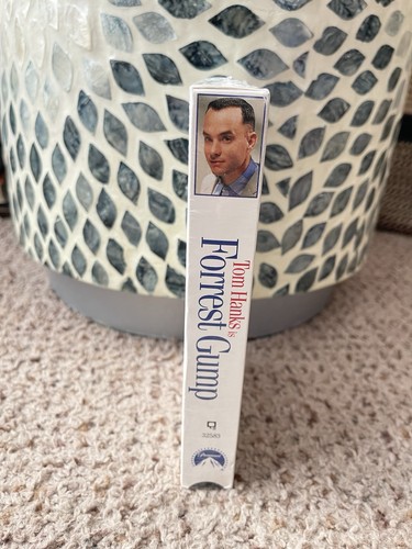 Forrest Gump, Sealed VHS, Paramount Watermarks, Tom Hanks ,Gary Sinise ,Vintage - Picture 3 of 5