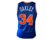 Charles Oakley Autographed New York Custom Basketball jersey (JSA)