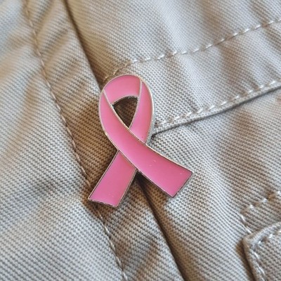 100 Badges Ruban Rose – Épingles Octobre Rose – Sensibilisation Cancer Du Sein – En Métal, 2,5 X 2 Cm – Lot Pour événements Et Associations - 3