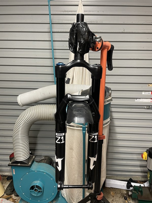Marzocchi Bomber Z1 160mm Grip fork