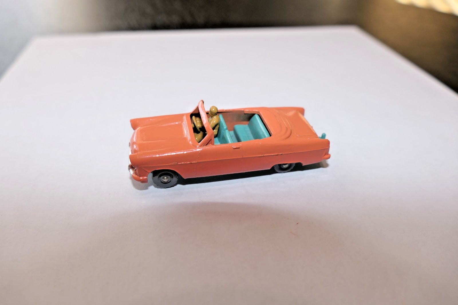 Matchbox Lesney no. 39 ford zodiac convertible - gpw mint
