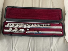 Yamaha YFL 31 Silver Head Flute with Hard Case and Cover Bag