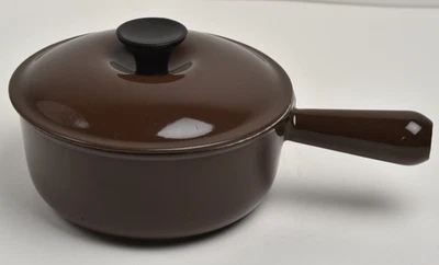 LE CREUSET - Casserole avec couvercle en Fonte émaillée Marron - Photo 1/4