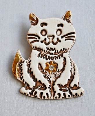 Fine Porcelain Painted Rhinestone Cat Brooch Handmade Gold Detailing Vintage