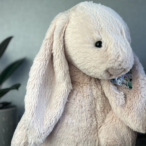 Jellycat enorme conejito rubor tímido - conejito rosa claro grande - rubor enorme 20" - Imagen 4 de 15