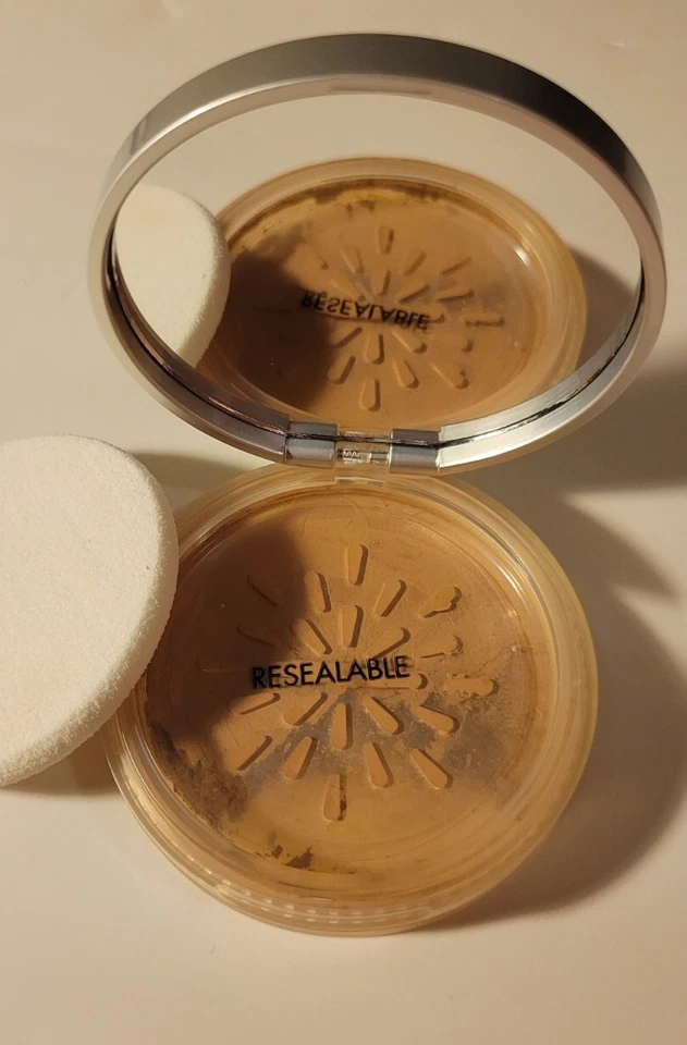 Sue Devitt Spa Complexion Loose Powder Compact SPF 30 ~ Manihiki ~ 0.14 oz ~ BN - Image 3 of 4