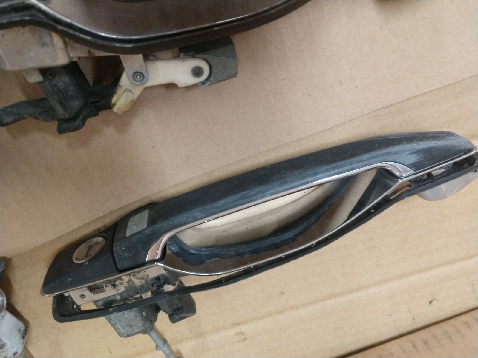 MERCEDES BENZ OEM W140 S420 S500 OUTSIDE DOOR HANDLES LEFT RIGHT FRONT