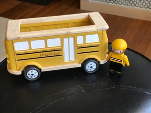 plan toys school bus