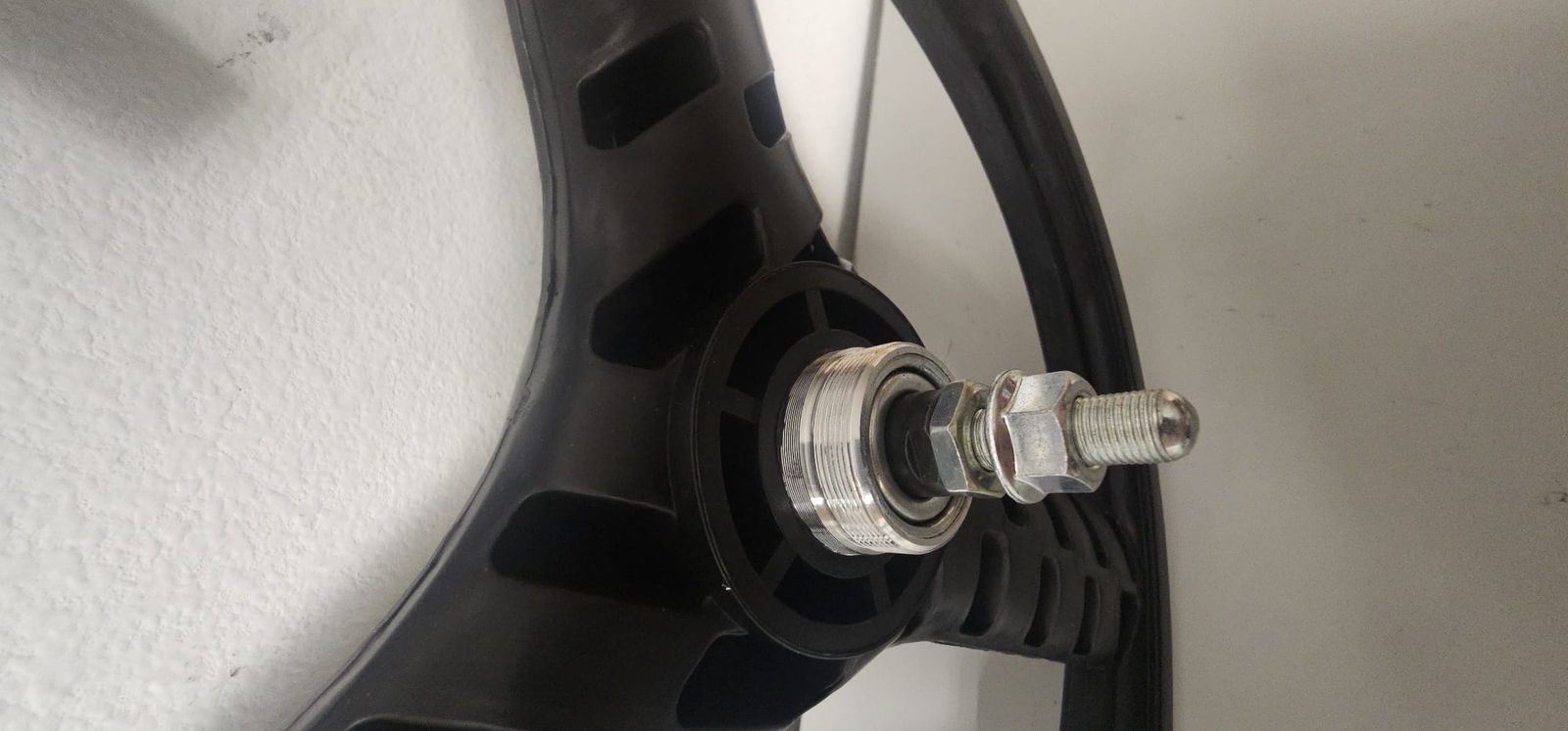 Wheels 3 Spokes Black