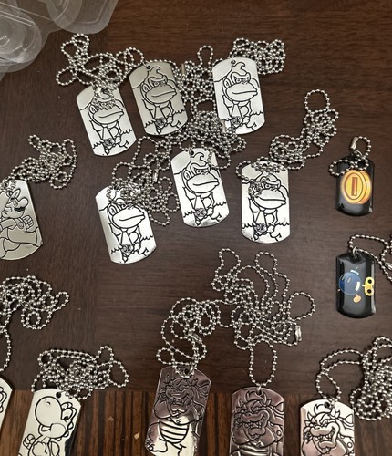 2015 Nintendo Super Mario Deluxe Dog Tags, 4 Tag Set, 26", Enter Play, BRAND NEW - Picture 2 of 9