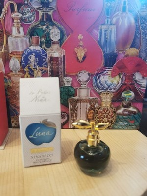 NINA RICCI  ''  LUNA  ''  4 ML EAU DE TOILETTE FRAGANCE MINIATURE  VINTAGE