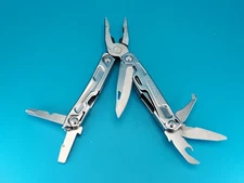 Leatherman Rev 3.8" Multi-Tool, Stainless! *SOME RUST ON ITEM*