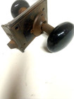 VINTAGE DOOR LOCK AND 2 KNOBS — photo 2
