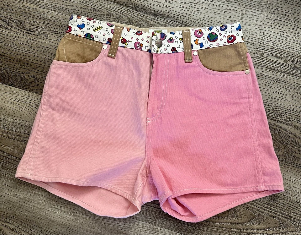 Pantalones Cortos Vintage Wrangler Peter Max Nuevos con Etiquetas Deadstock 28 Rosa Mujer’s Edición Especial Foto 2 de 4