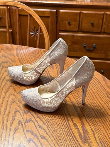 Jessica Simpson Blush Pink Lace Platform Pumps Size 7.5 - Picture 5 of 9