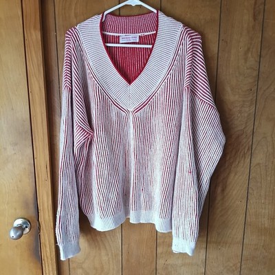 Discount Divas Women s XL Red White Striped V-Neck Pullover Sweater