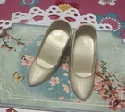 Vintage Barbie BONE * ECRU * CLOSED TOE SHOES * HEELS *  JAPAN *List of Outfits!