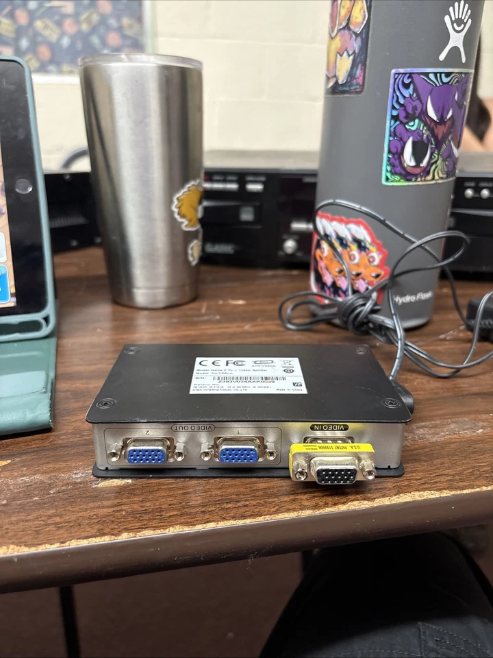 Aten 2 Port Video Splitter VS82A Two HDMI Ports 1 VGA Port Includes Cable - Image 3 of 4