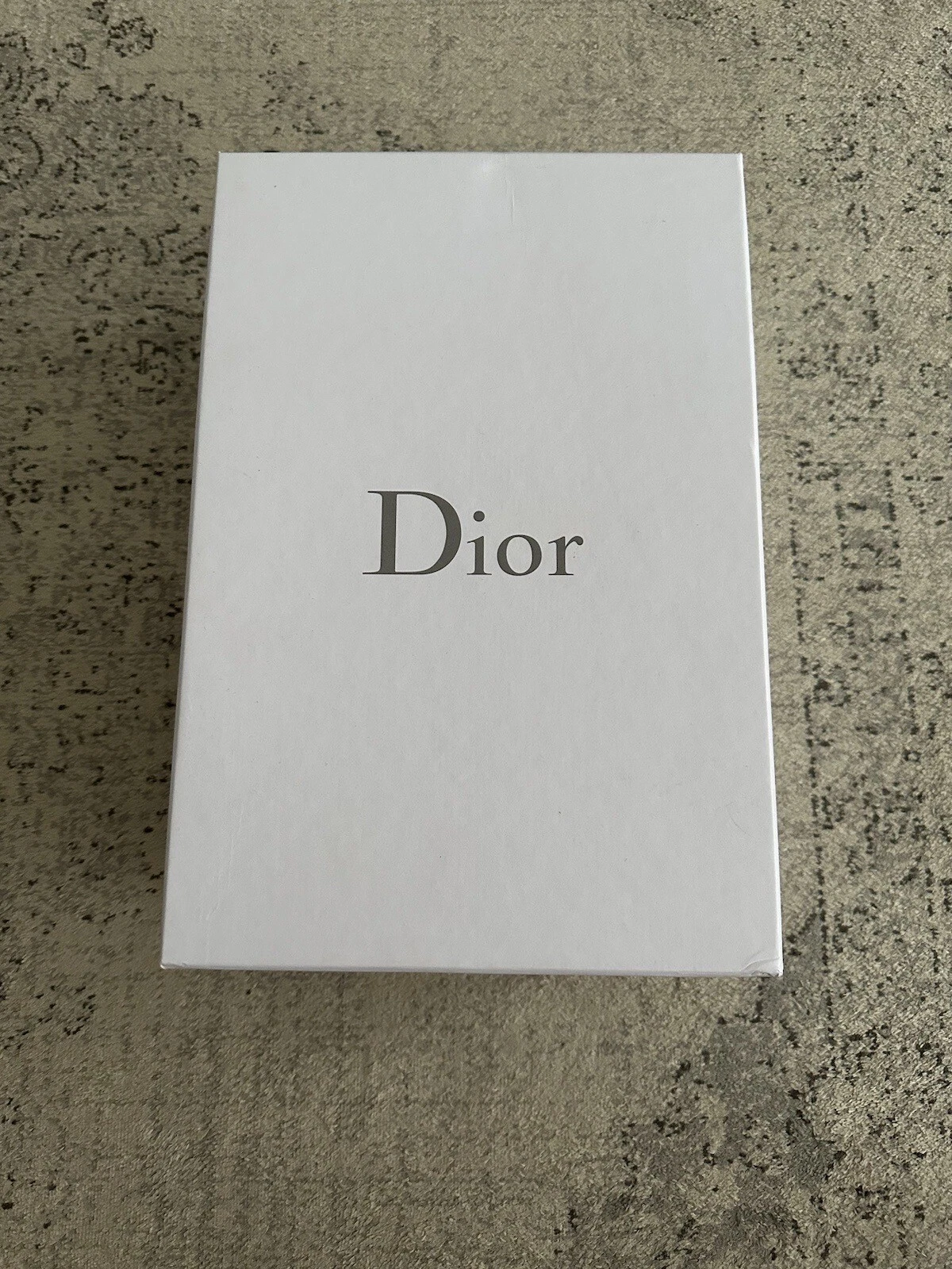 Boîte à chaussures vide Dior