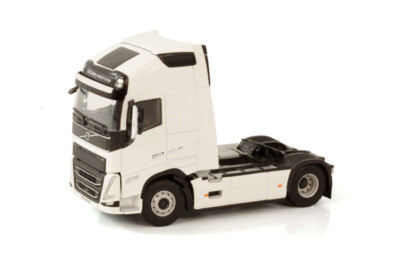 for WSI FOR VOLVO FH5 For GLOBETROTTER XL 4X2 WHITE LINE 1/50