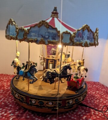 2005 Mr Christmas Gold Label THE CAROUSEL -Plays Xmas & Classic