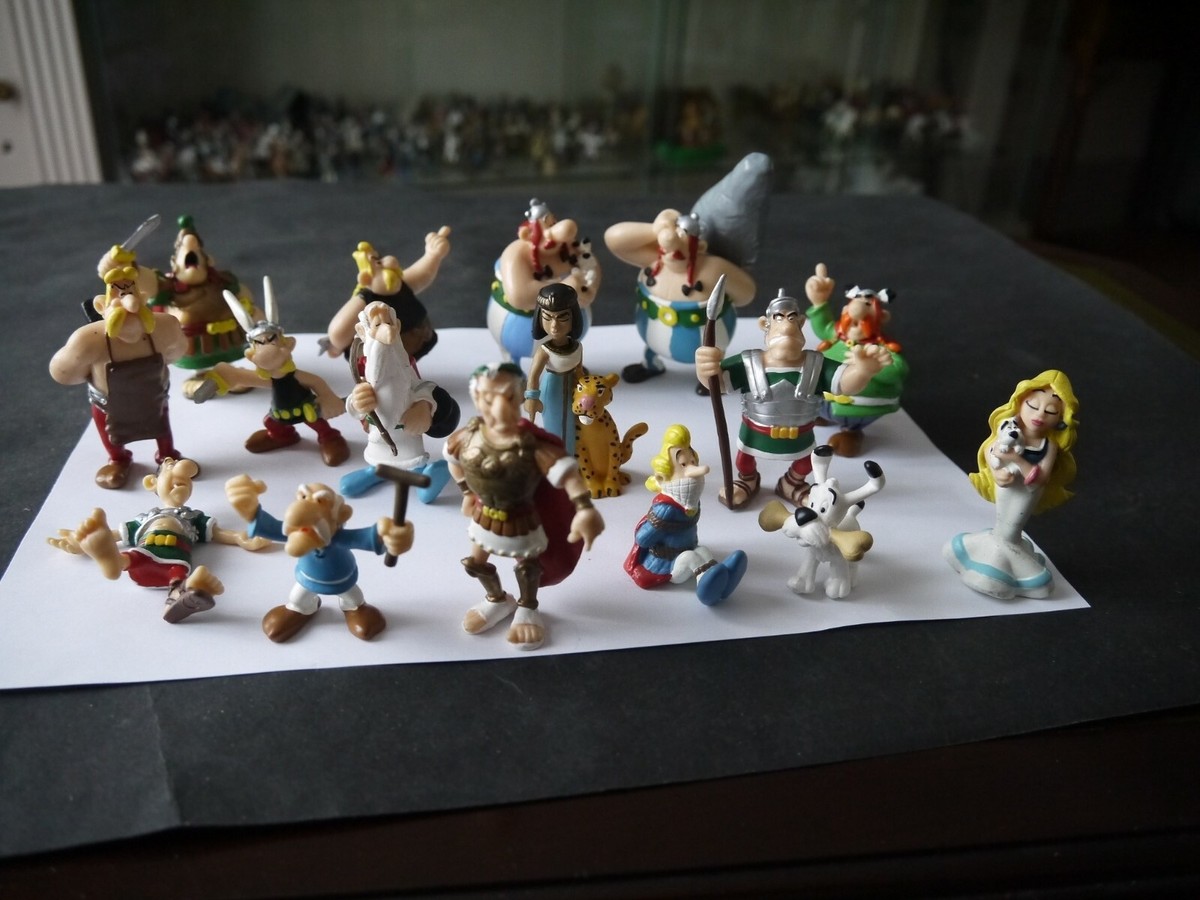 Lot De 9 Figurines Anciennes Astérix – Occasion – Collection