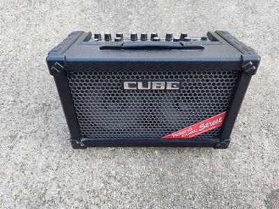 Roland Cube Street Battery Powered Stereo Guitar combo Amplifier