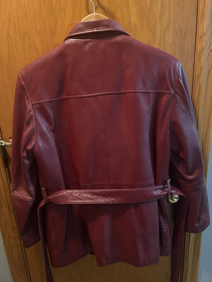 Chaqueta De Colección Wilson’s Pelle Studio Cuero Genuino Borgoña con Cinturón De Cuero Foto 3 de 4