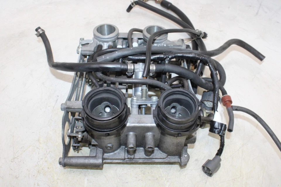 Honda Interceptor 800 VFR800A 2002 ABS OEM inyectores de combustible principales/cuerpos del acelerador Foto 3 de 4