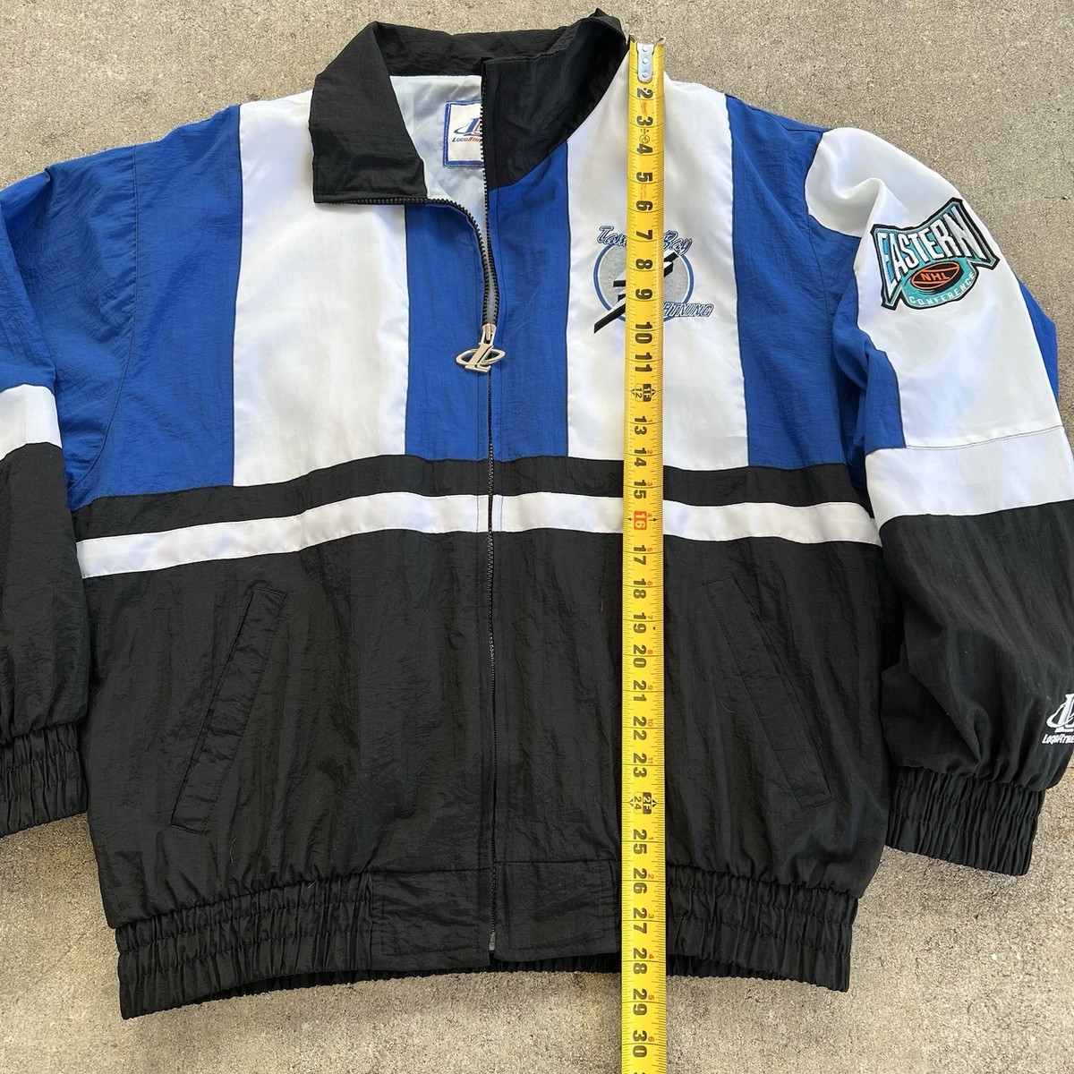 VTG Logo Athletic Tampa Bay Lightning Nylon Full Zip Windbreaker
